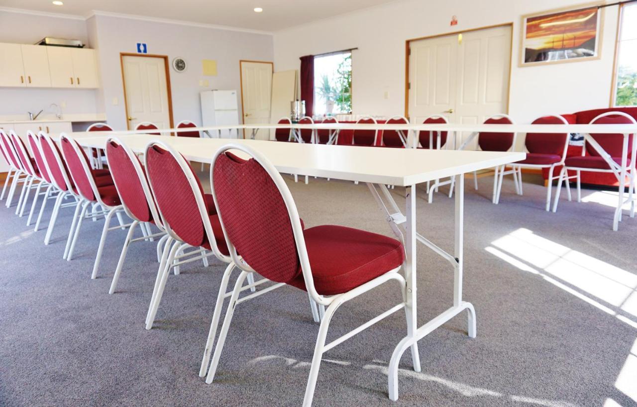 The Esplanade Motel & Conference Centre Palmerston North Bagian luar foto